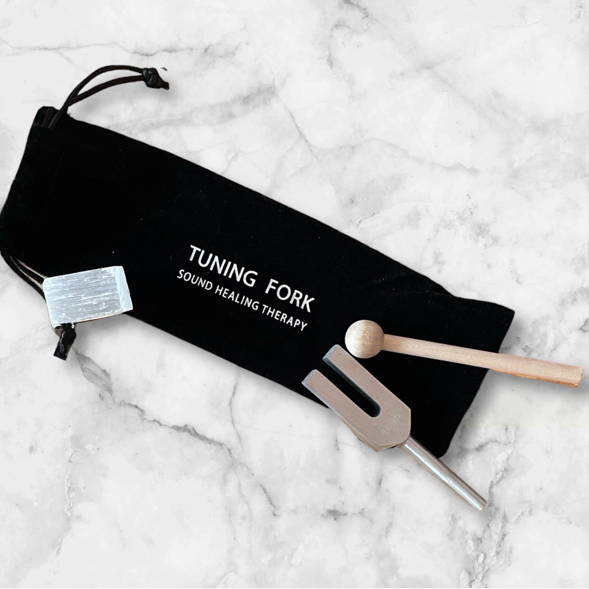 4096 Hz Crystal Tuning Fork - Confía Collective