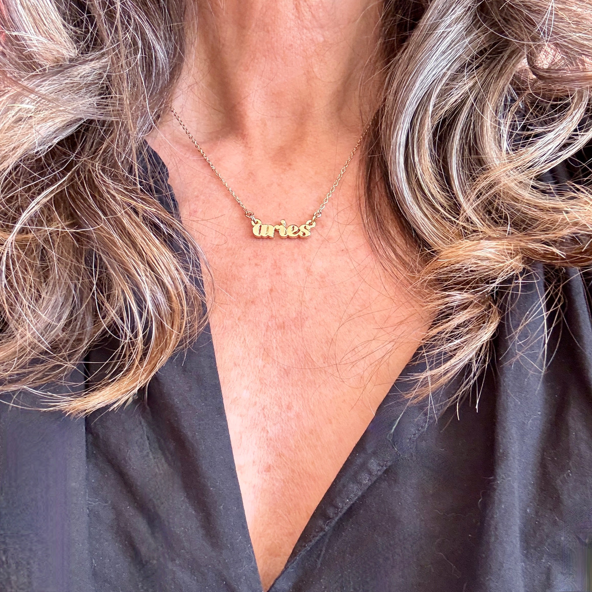 Aries Zodiac Name Necklace - Confía Collective