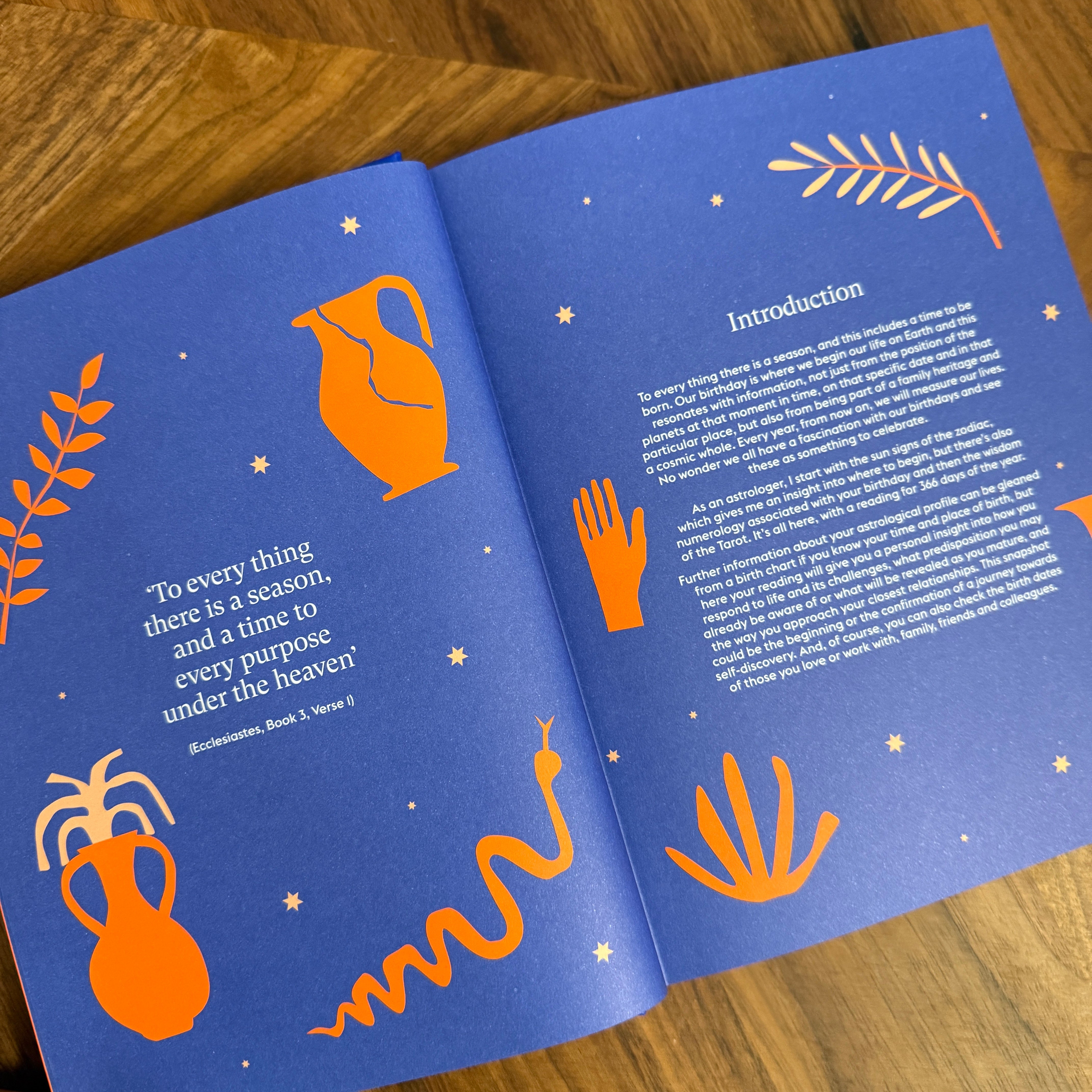 Astro Birthdays Book: What Your Birthdate Reveals About Your Life & Destiny - Confía Collective