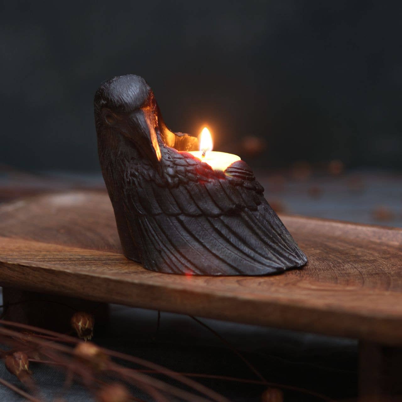 Black Crow Beeswax Candle - Confía Collective