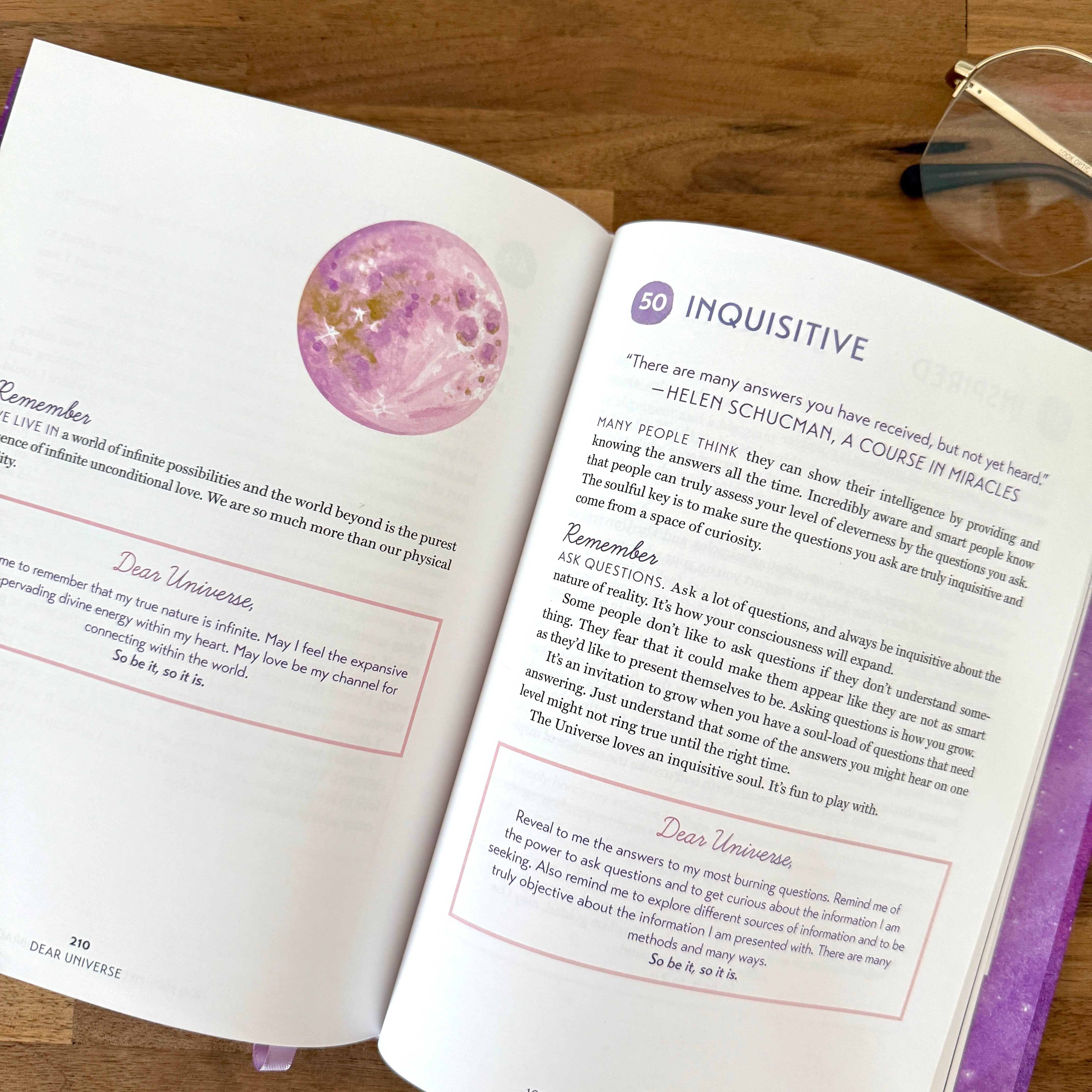 Dear Universe: 200 Mini - Meditations for Instant Manifestations Book - Confía Collective