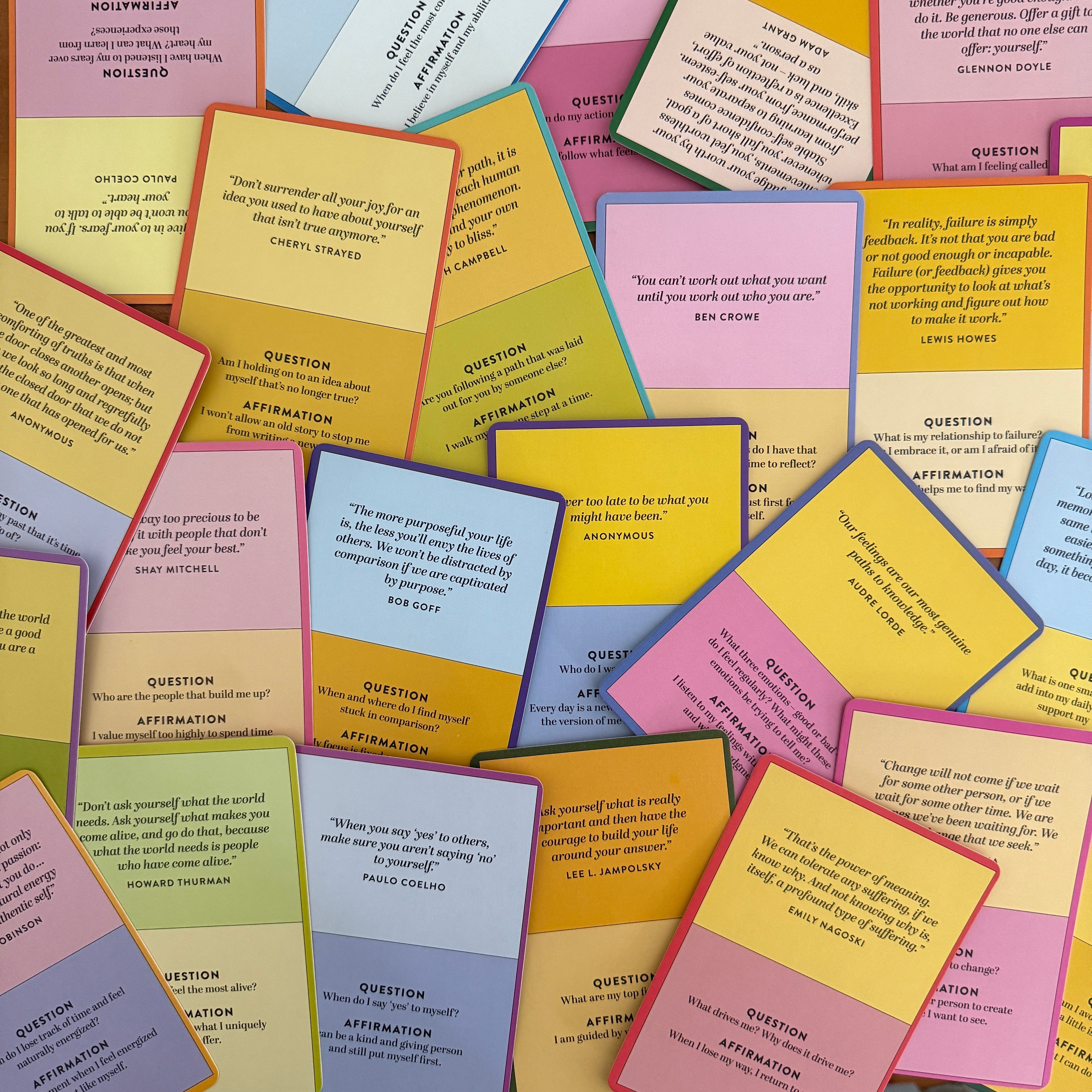 Find Your Purpose Deck: Affirmations and Questions to Help You Along Your Path - Confía Collective