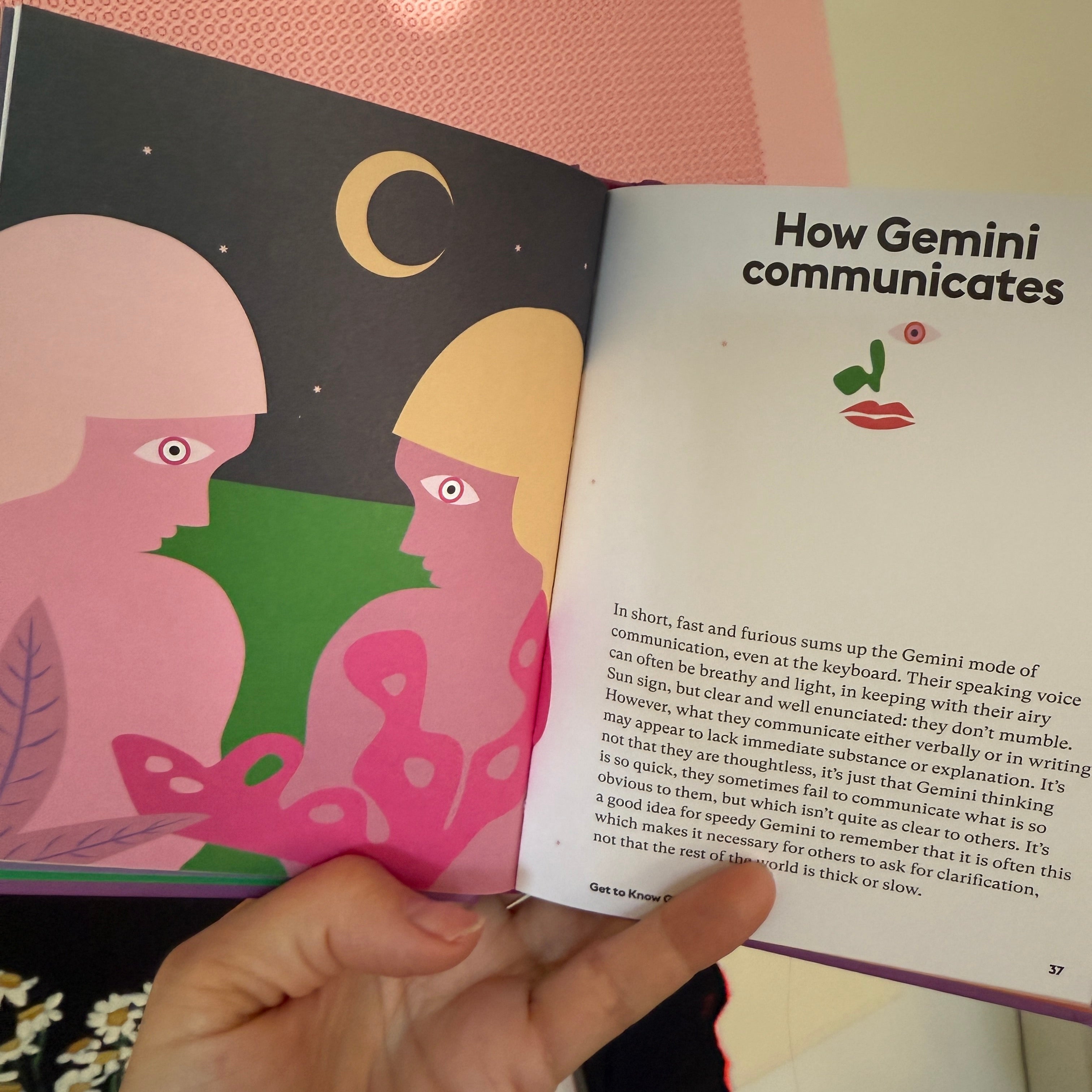 Gemini Zodiac Book - Confía Collective