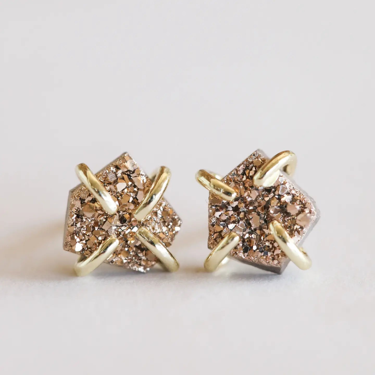 Gemstone Crystal Stud Prong Earrings - Confía Collective