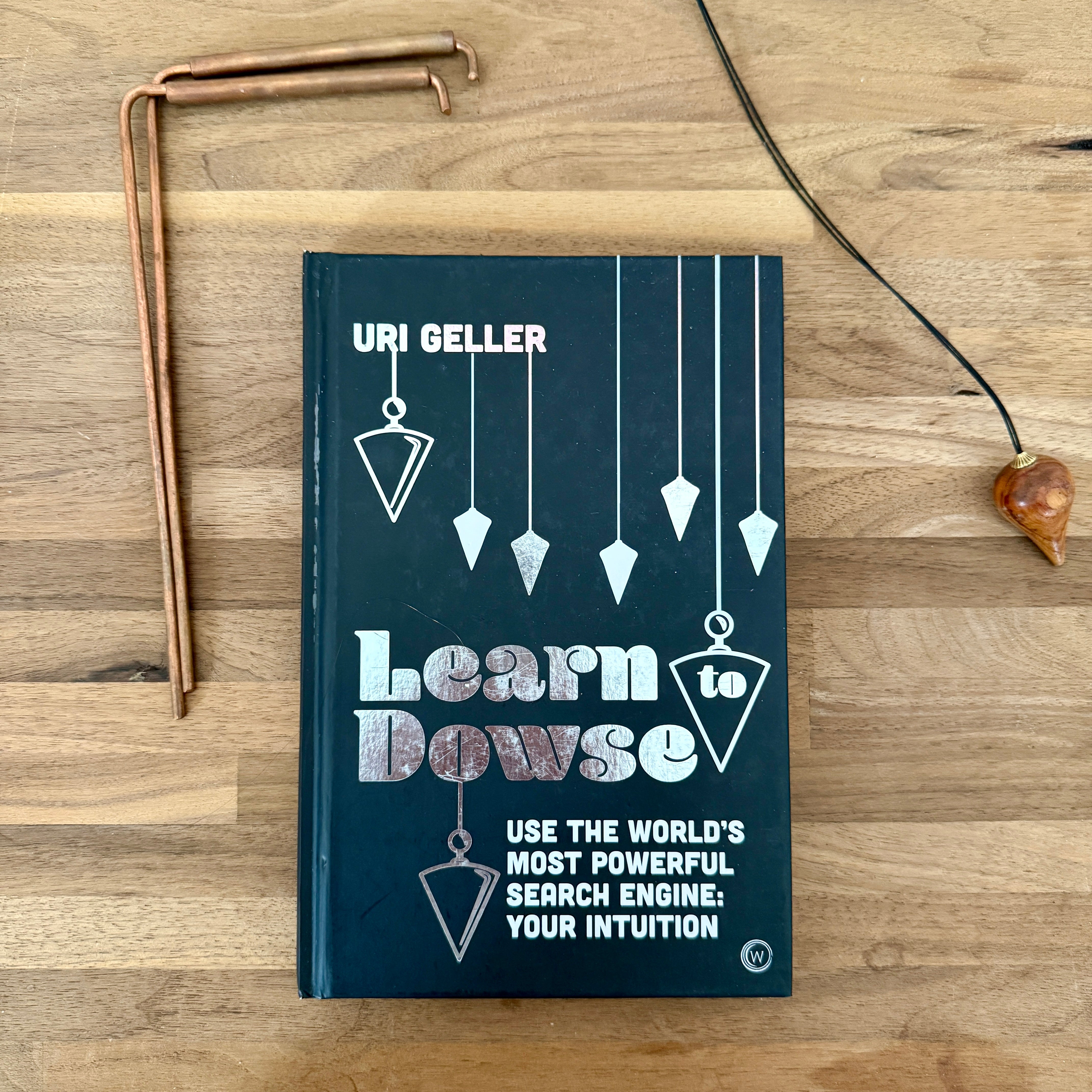Learn to Dowse Book - Confía Collective