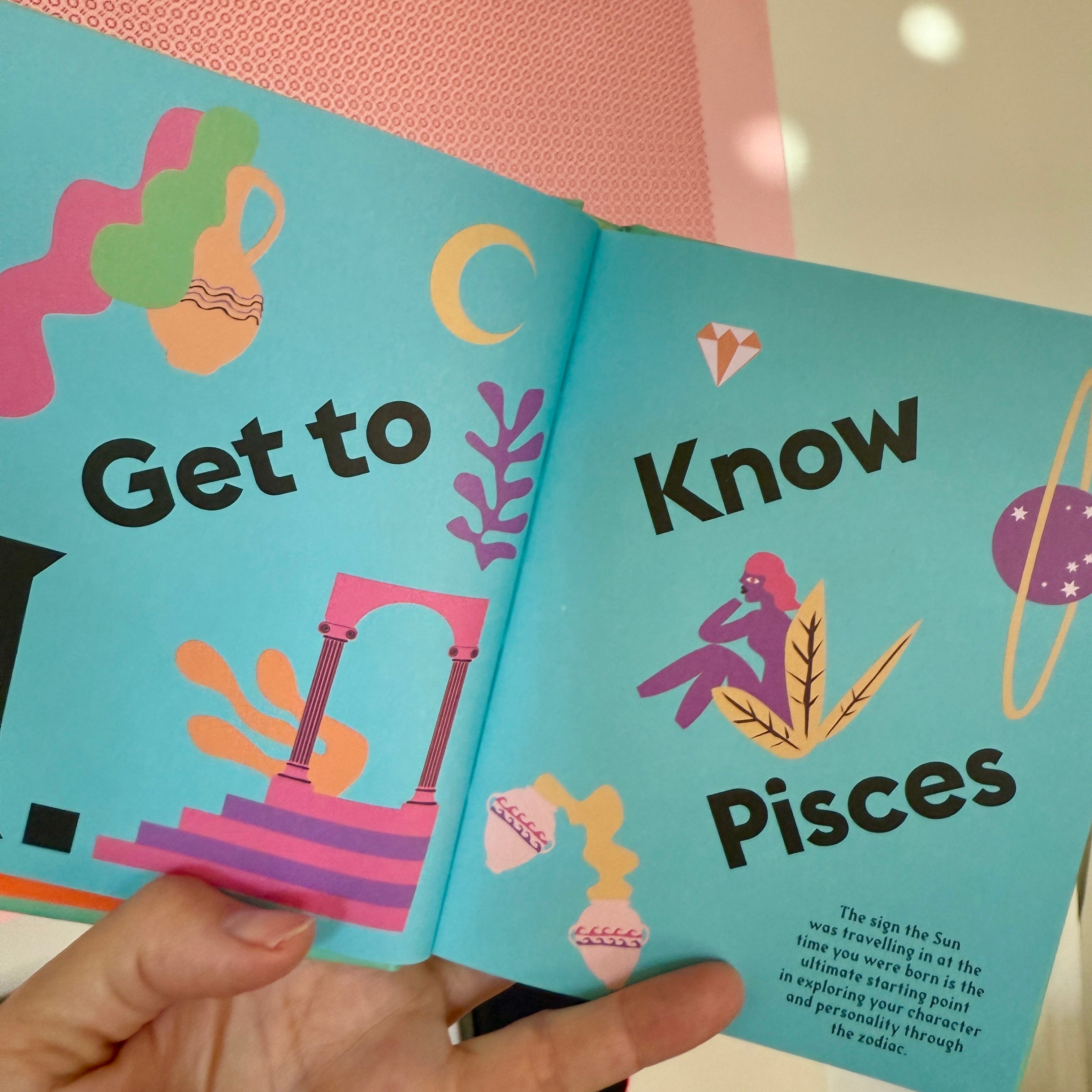 Pisces Zodiac Book - Confía Collective