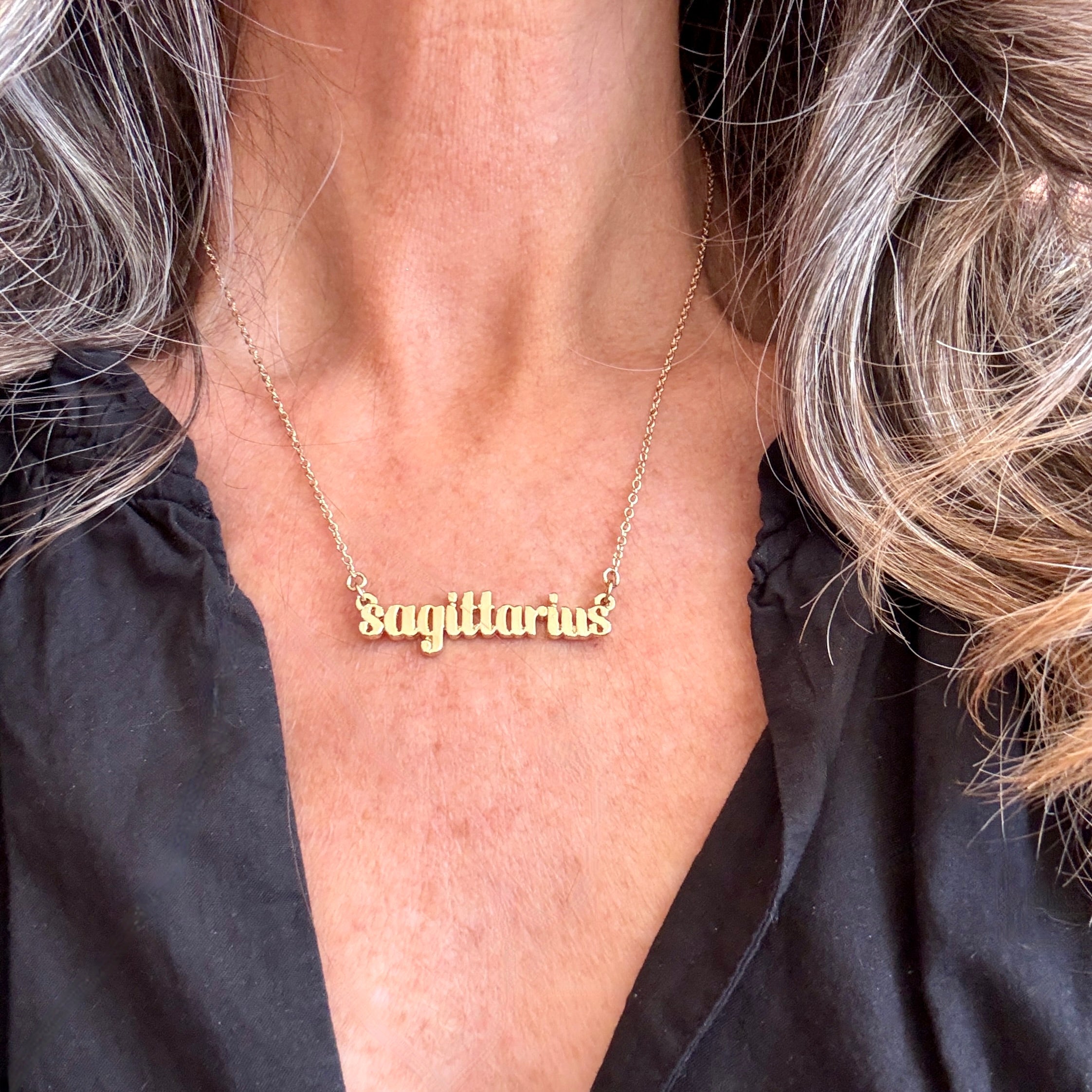 Sagittarius Zodiac Name Necklace - Confía Collective