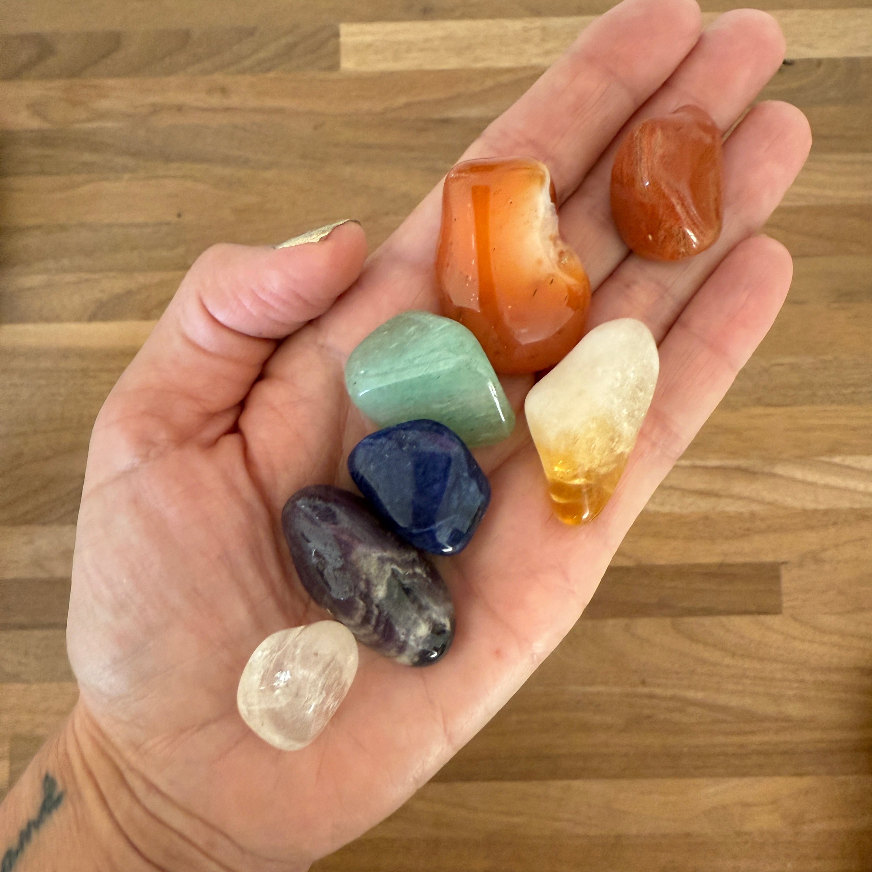 Seven Chakra Crystal and Stone Set - Confía Collective