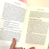 Super Attractor Book - Confía Collective