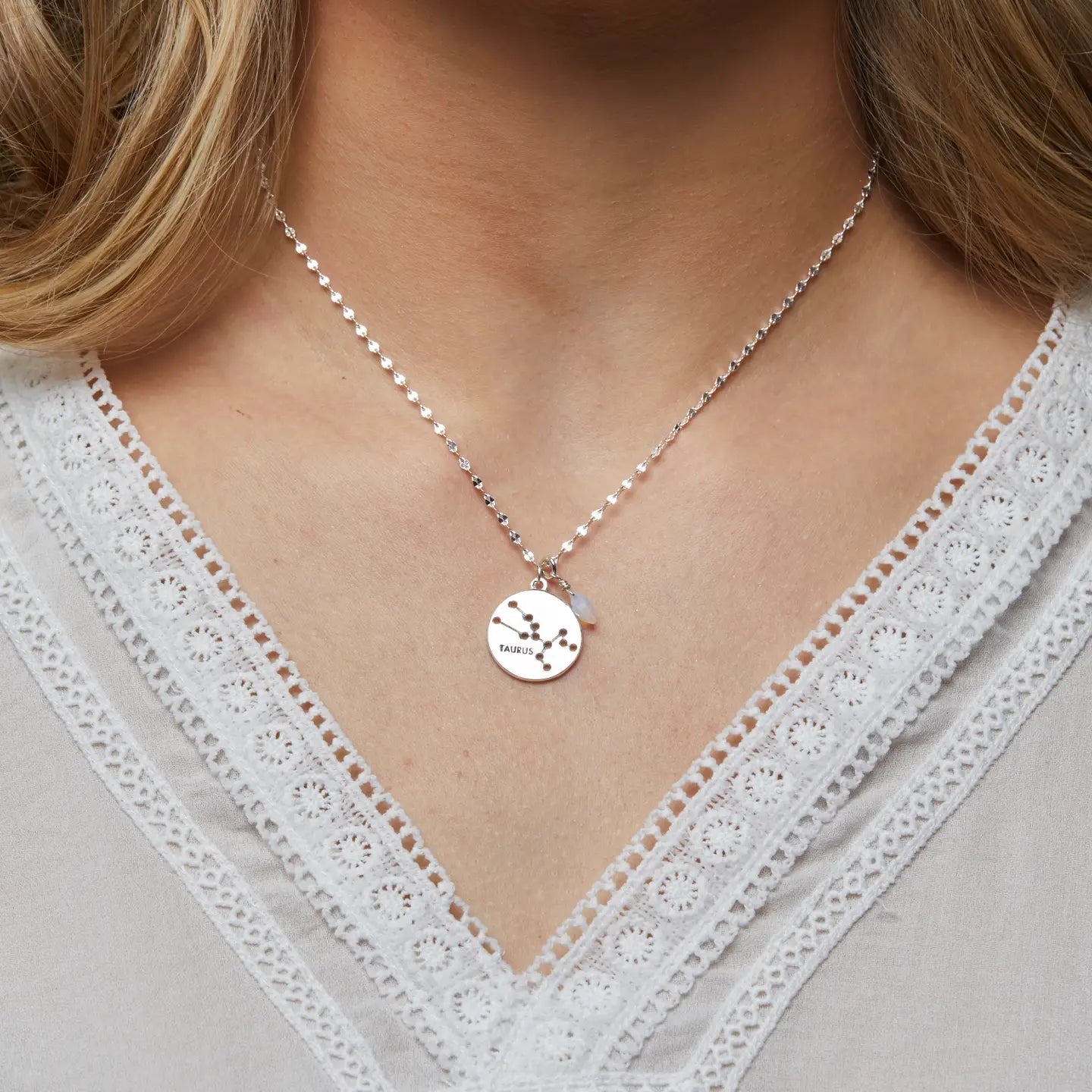 Taurus Constellation Gold Necklace - Confía Collective