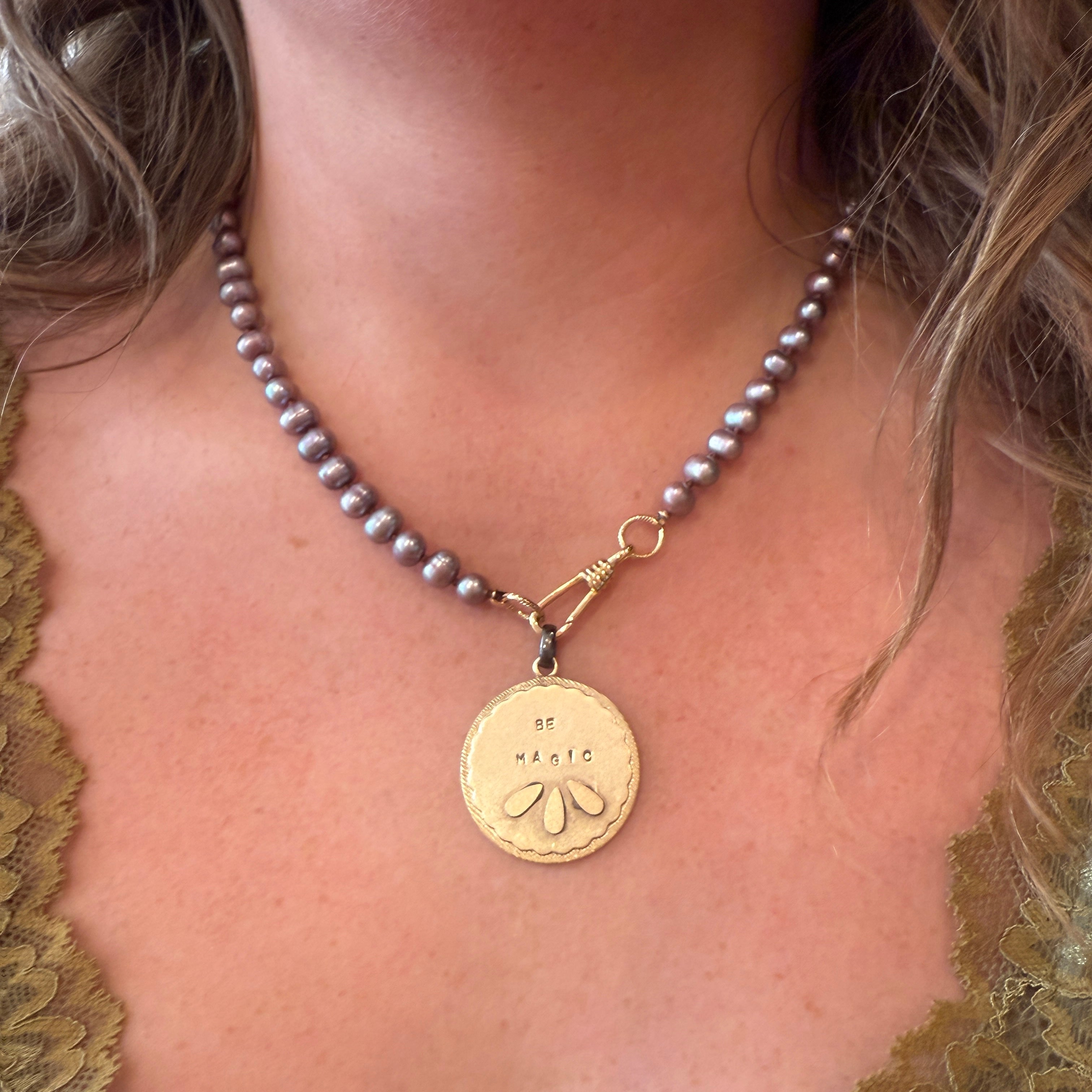 The Hand - Stamped Be Magic Necklace - Confía Collective