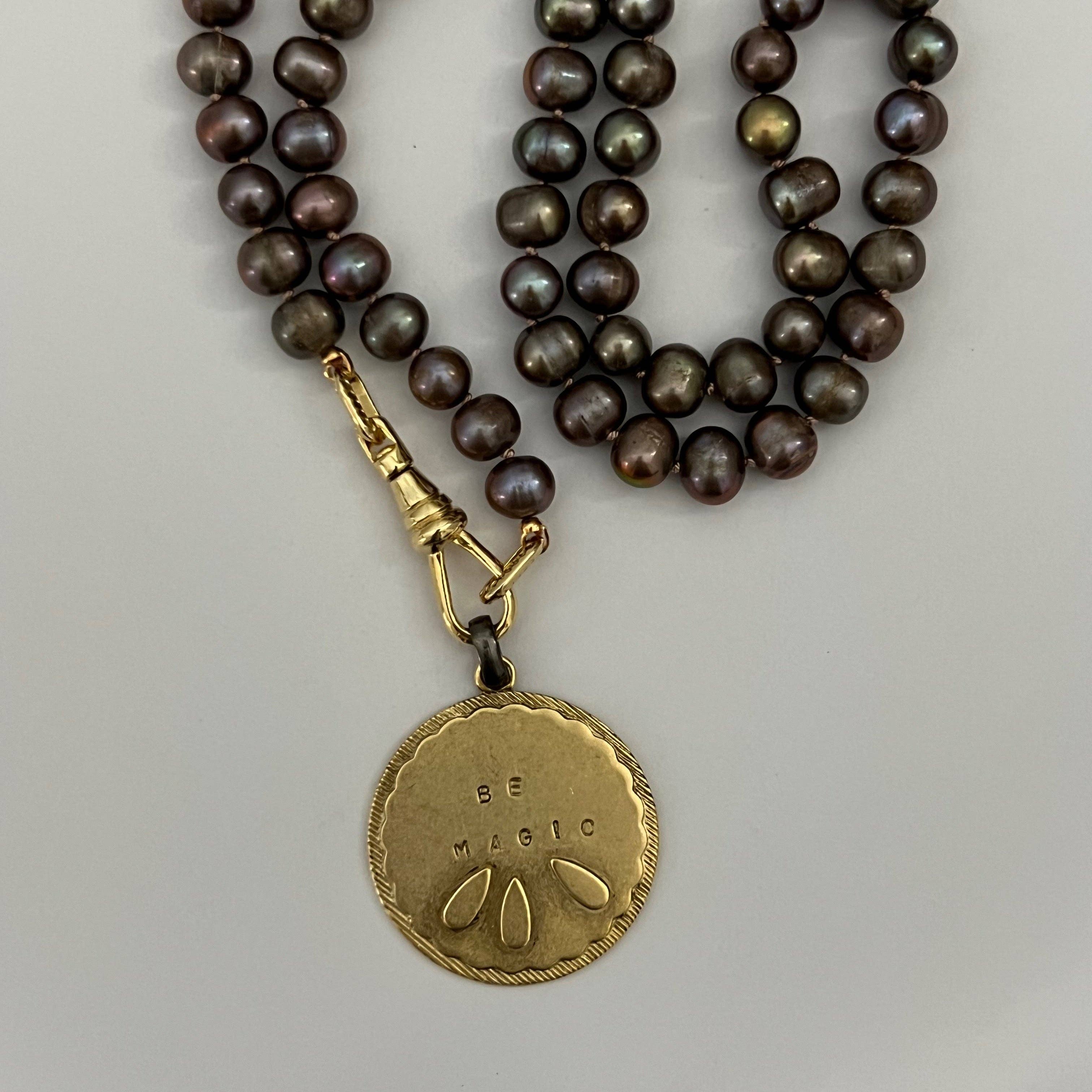 The Hand - Stamped Be Magic Necklace - Confía Collective