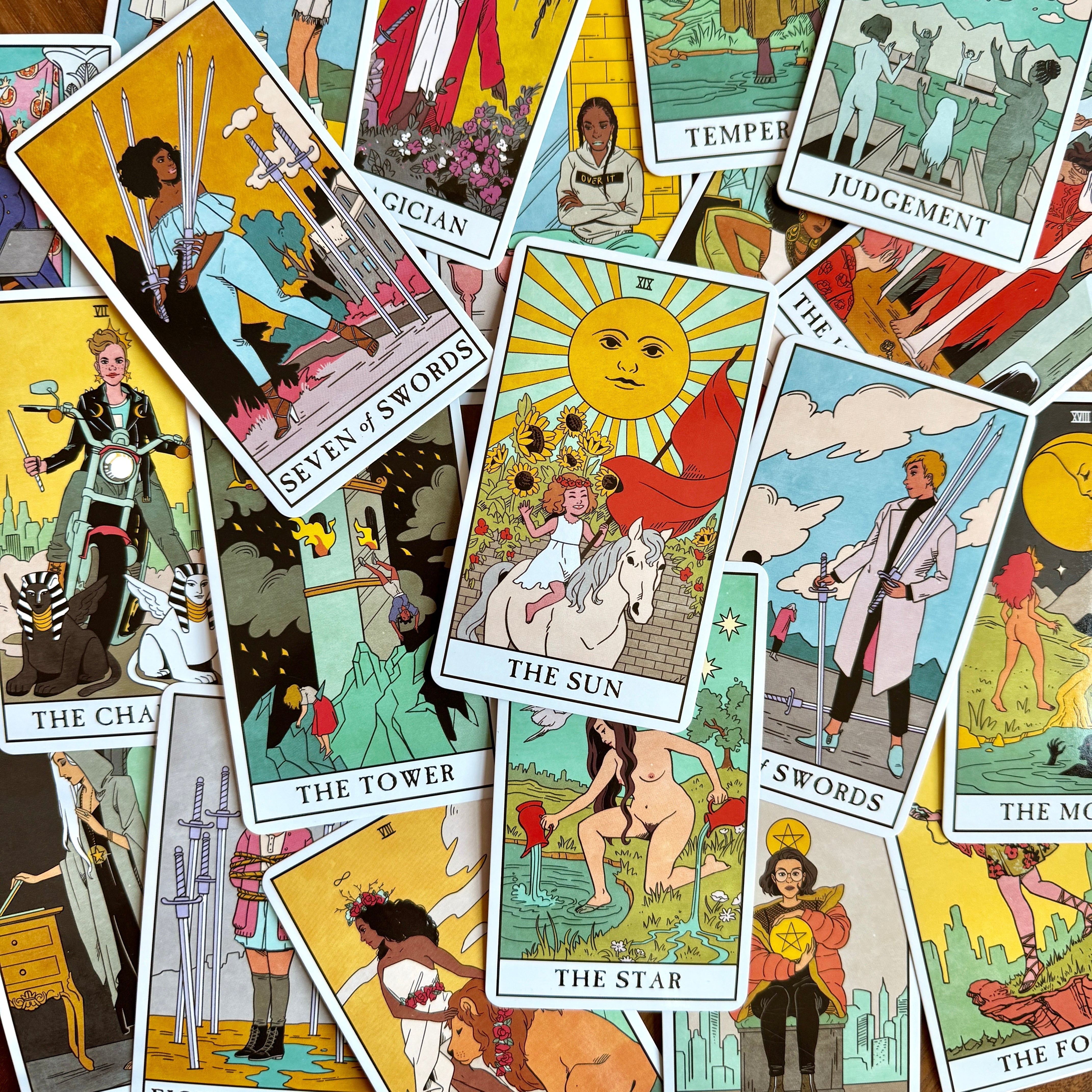 The Modern Witch Tarot Deck and Guidebook - Confía Collective