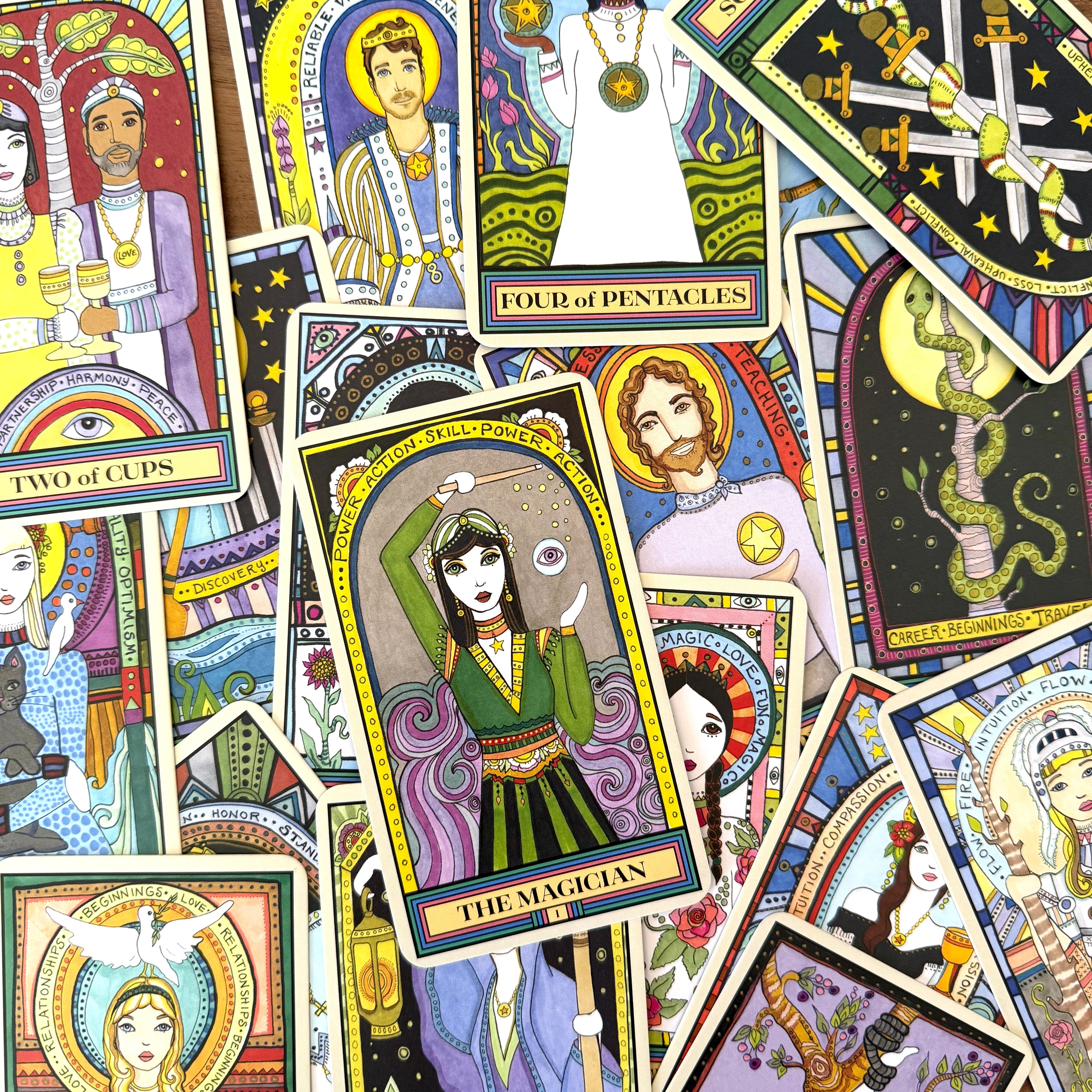 The Wandering Star Tarot Deck & Guidebook - Confía Collective