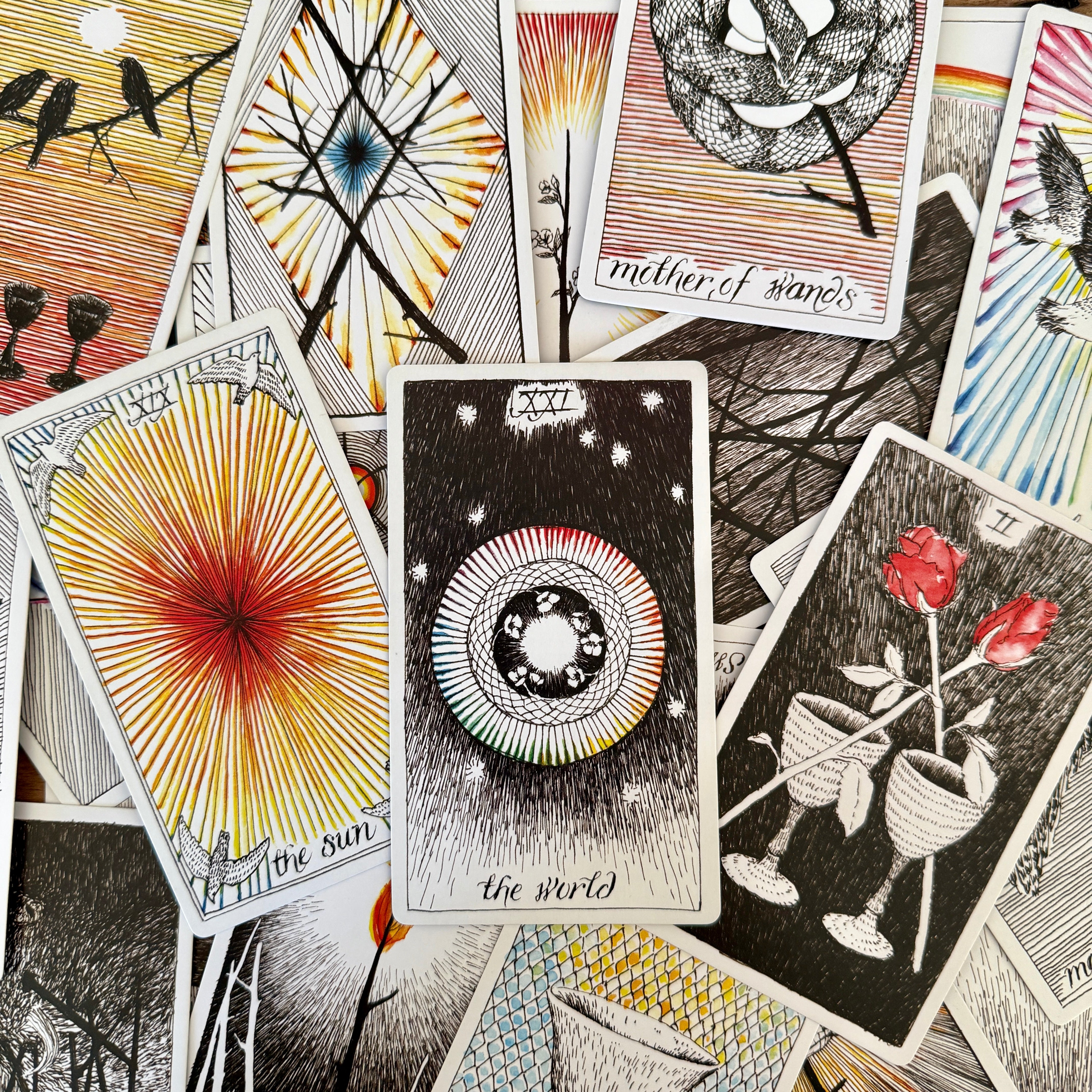 The Wild Unknown Tarot Deck & Guidebook - Confía Collective
