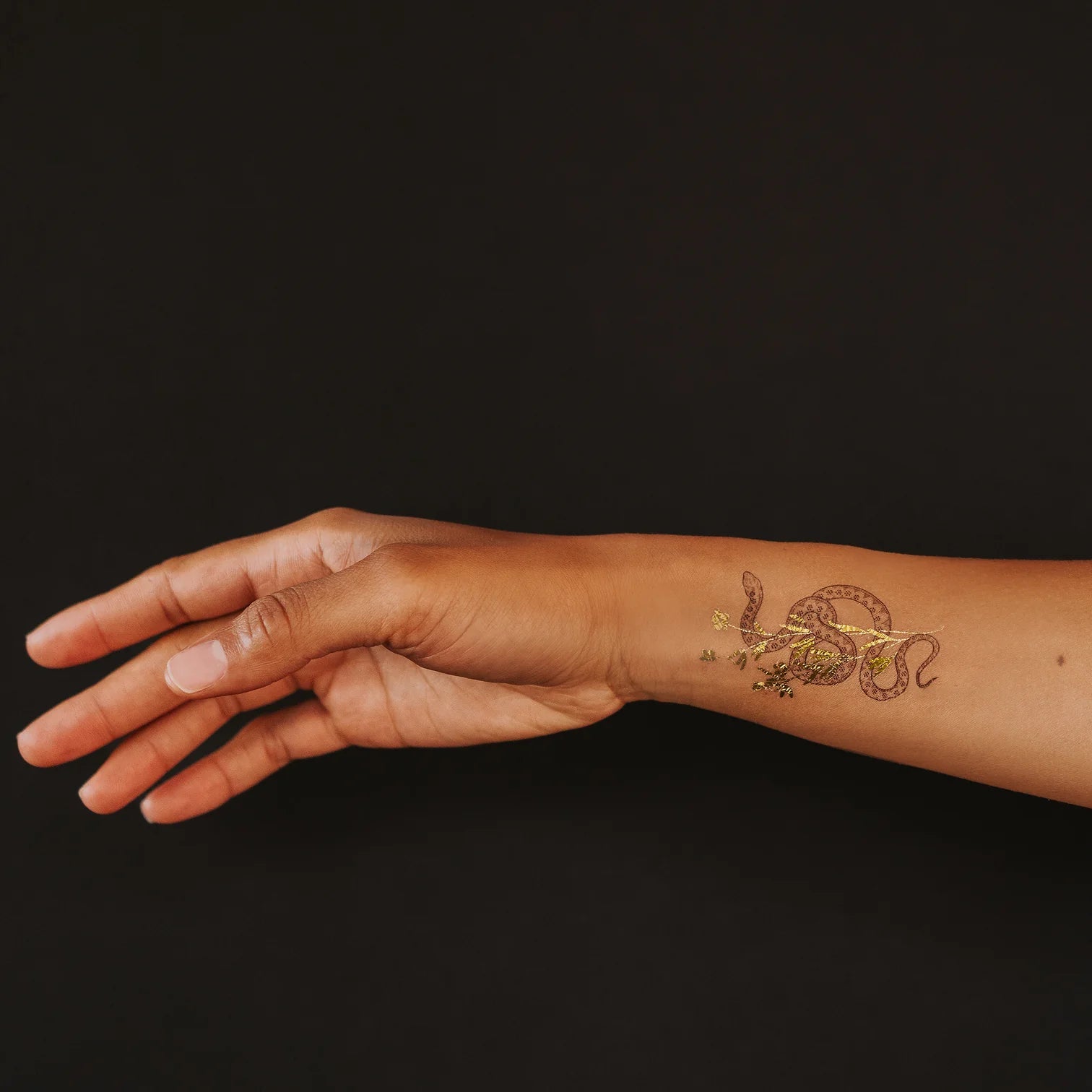 Twisty Snake with Flowers Temporary Tattoo Set - Confía Collective