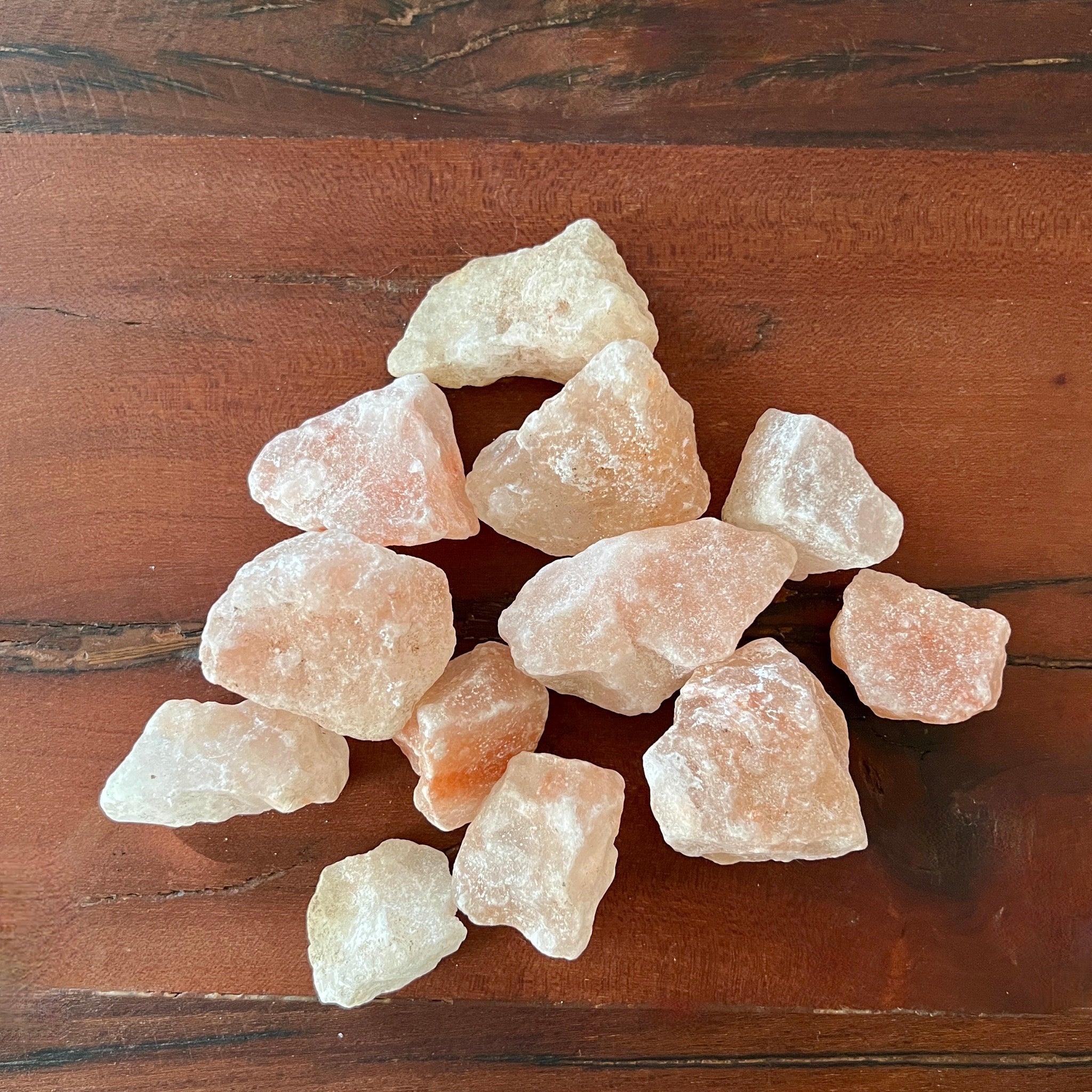 Raw Rose Quartz Crystal Piece - Confía Collective