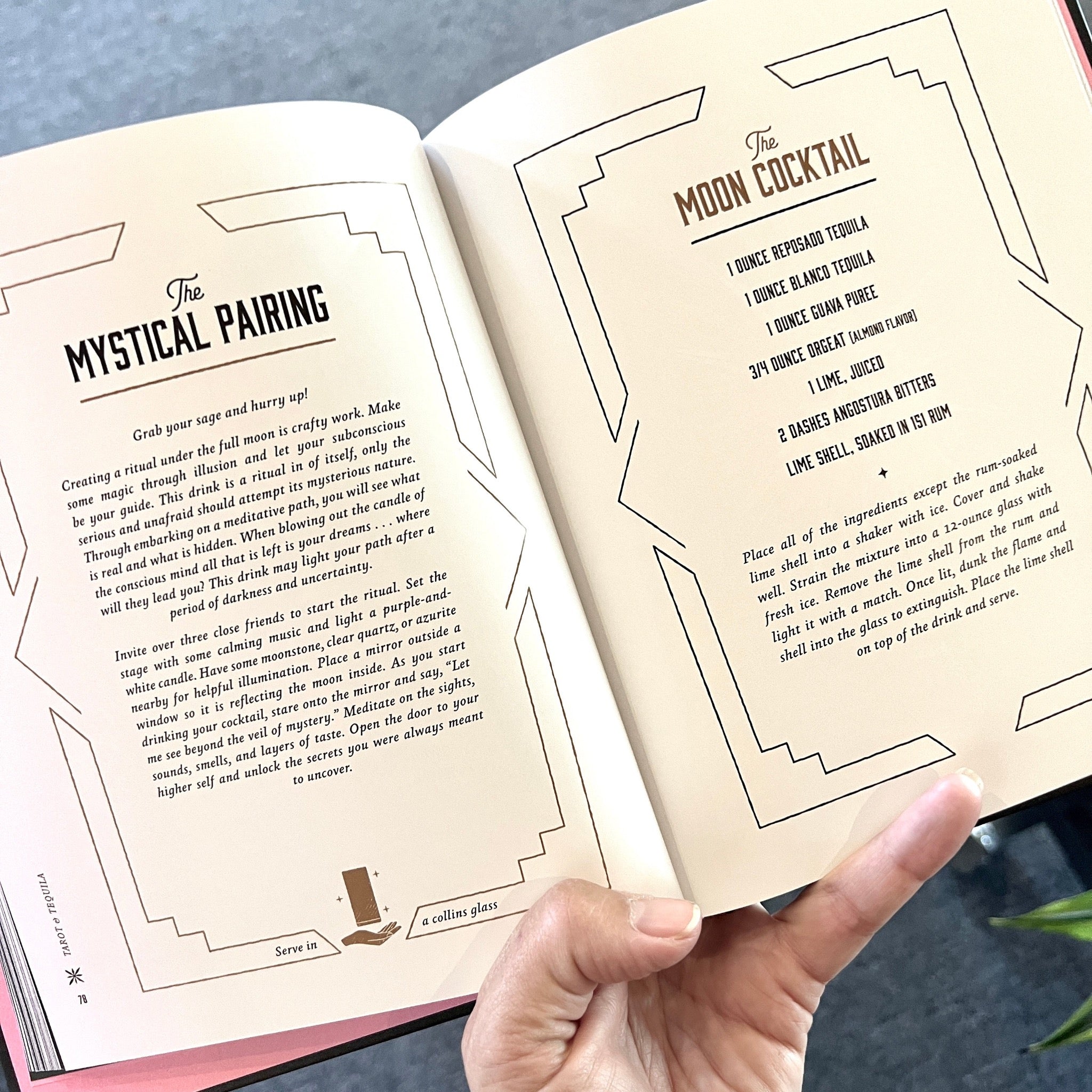 Tarot & Tequila Book - Confía Collective